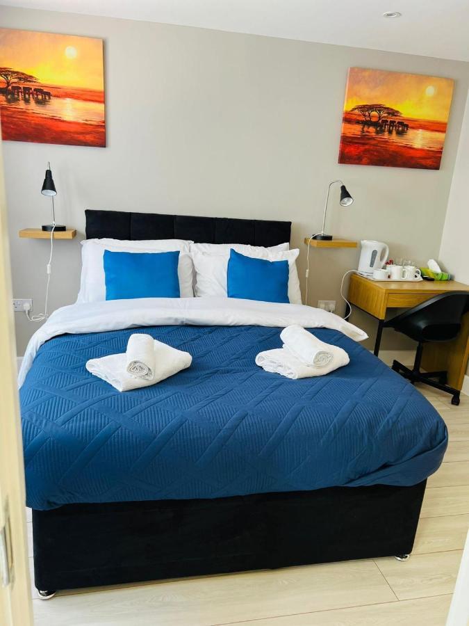 Indigo Suites Enfield Exteriér fotografie